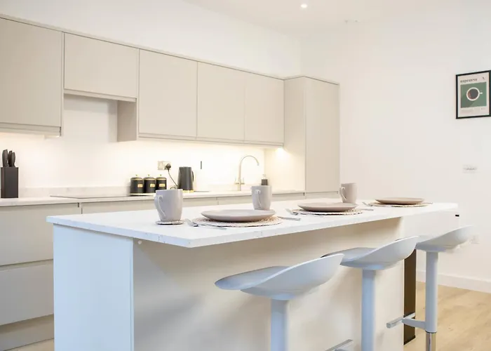 Modern 4-bed In Leeds Business District 公寓